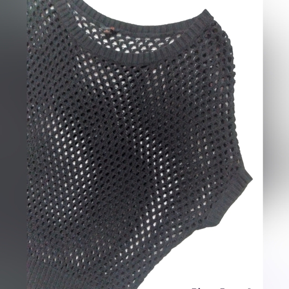 G by Guess | Black Open Crochet Knit  Drop  Shoulder Tunic Sweater Top - Picture 7 of 10